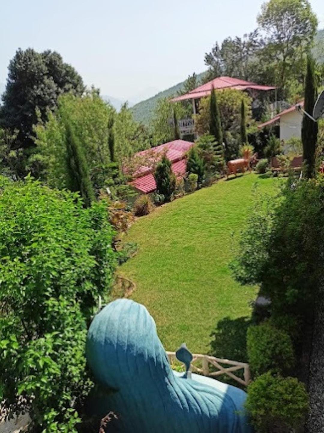 The Village Retreat Resort , Guptkashi Gupta Kāshi Exteriér fotografie